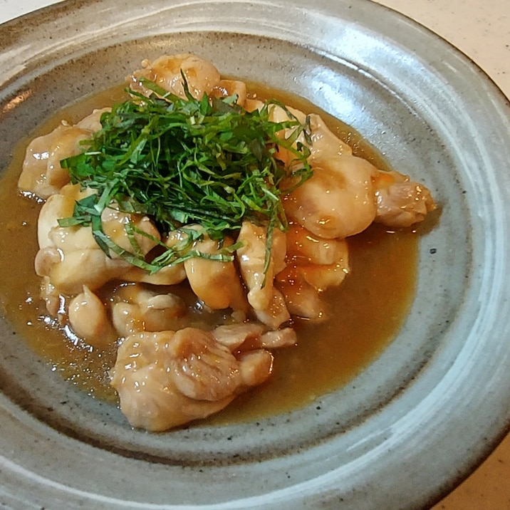 鶏もも肉の梅煮☆大葉添え